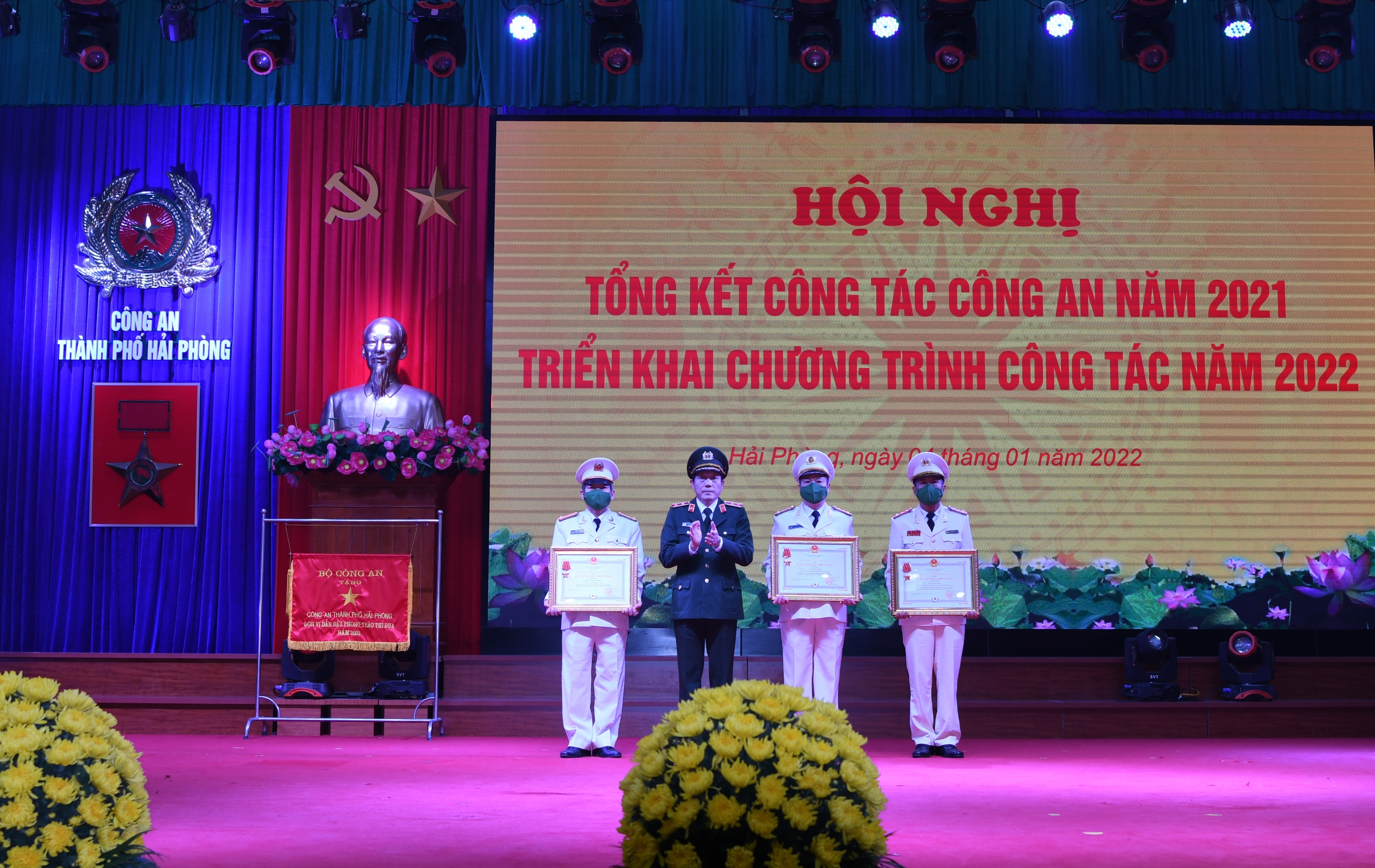 Công an thành phố tổng kết công tác Công an năm 2021 và triển khai chương trình công tác năm 2022